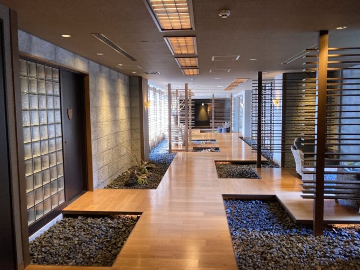 鶴雅リゾート網走古の座の玄関のイメージ